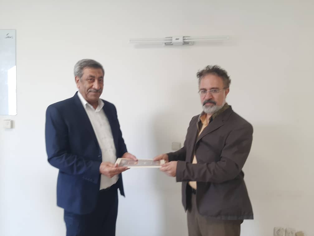  تفاهم نامه همکاری سازمان معلمان و انجمن علوم سیاسی ایران